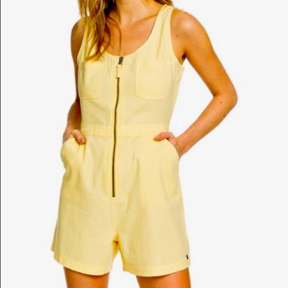Roxy zipper romper | Size L | NWT